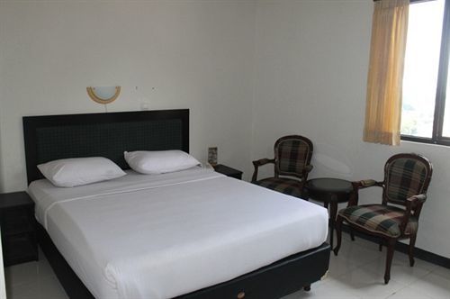Hotel Cihampelas 1 Bandung Ngoại thất bức ảnh
