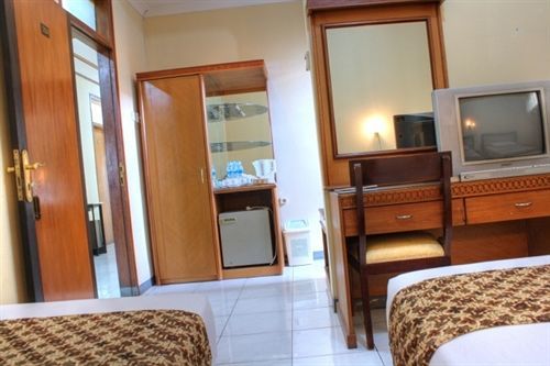 Hotel Cihampelas 1 Bandung Ngoại thất bức ảnh